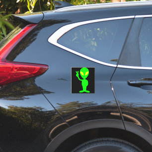 ALIEN FUNNY LITTLE GREEN MAN CAR DECAL STICKER