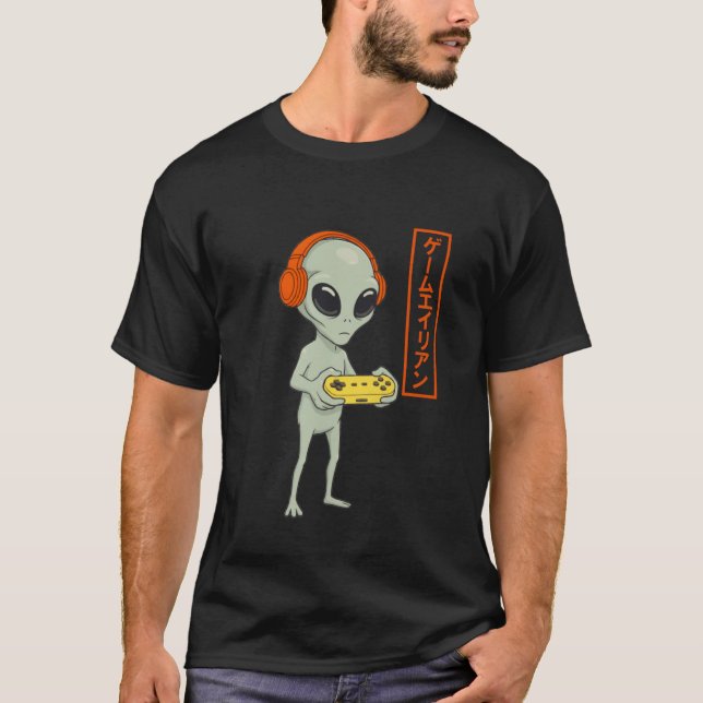 Alien Gamer Funny Gaming Art Graphic Japanese Kata T-Shirt (Front)