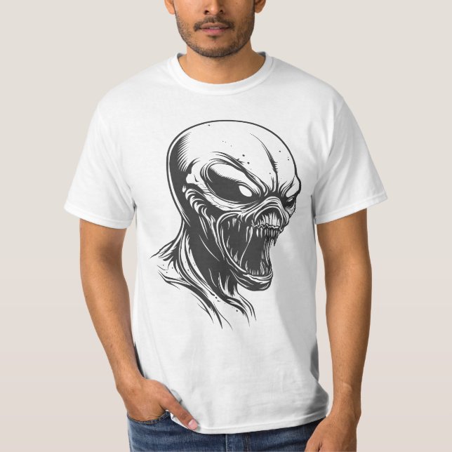 Alien Horror Skull T-Shirt – Dark Sci-Fi Creature  (Front)