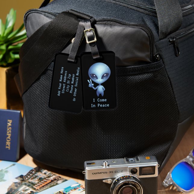 Alien – I Come In Peace   Luggage Tag (Front & Back)