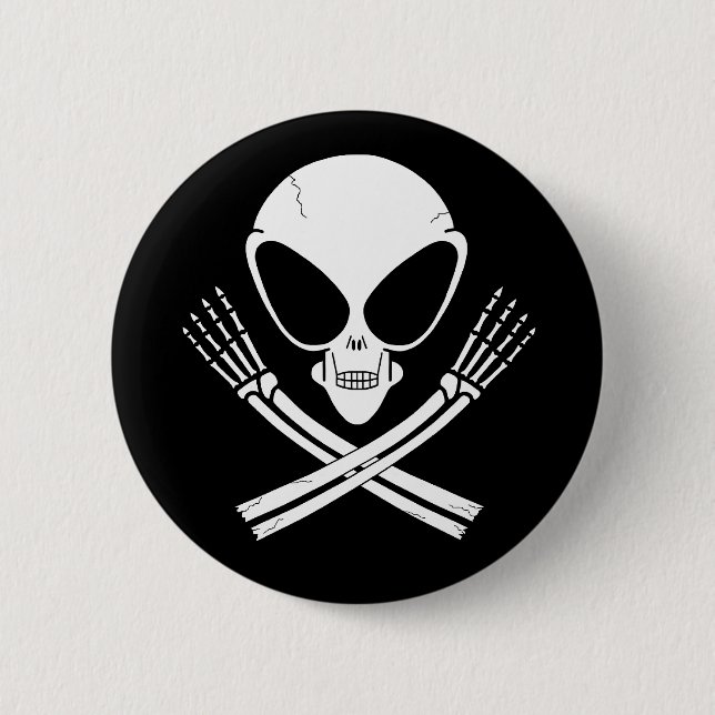 alien jolly rodger 6 cm round badge (Front)