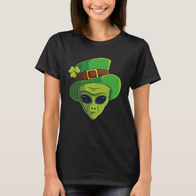 Alien Leprechaun St Patrick s Day Irish Shamrock M T-Shirt (Front)