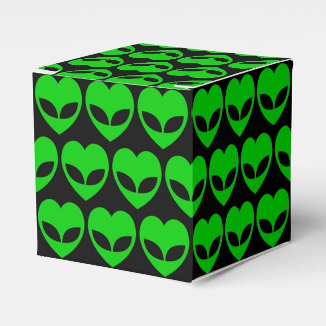 Alien Love Heart Favour Box (Front Side)