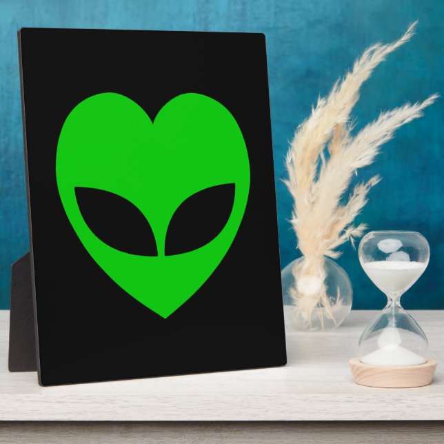 Alien Love Heart Plaque (Side)