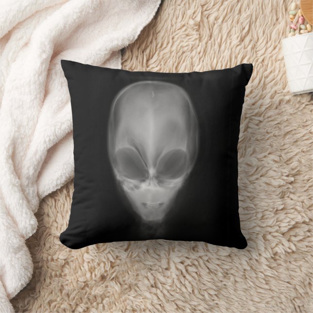 Alien Skull X-ray Cushion (Blanket)