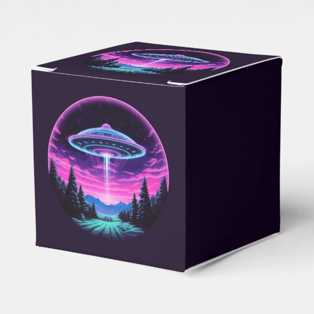 Alien Spaceship Retro Futuristic Favour Box (Front Side)