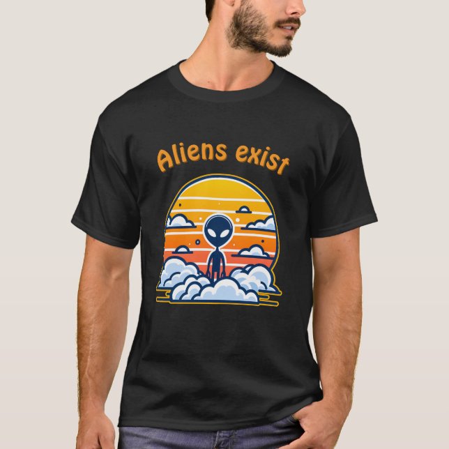 Alien Sunset Aesthetic | Sci-Fi Alien Sunset  T-Shirt (Front)