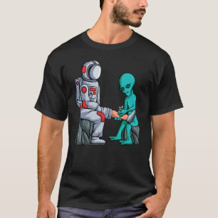 Alien Tattooist Astronaut Tattooing UFO Lover Tatt T-Shirt
