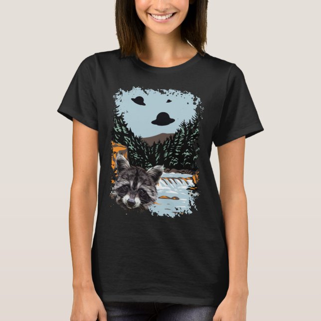Alien UFO Raccoon Lovers Extraterrestrial Encounte T-Shirt (Front)