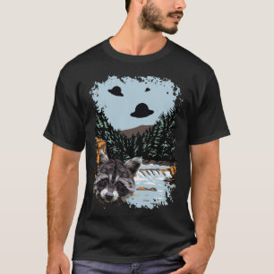 Alien UFO Racoon Lovers Extraterrestrial Encounte T-Shirt