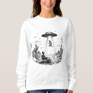 Alien Watching UFO Abduct Cat Desert Night Funny E Sweatshirt