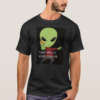 Alien with ray gun  T-Shirt