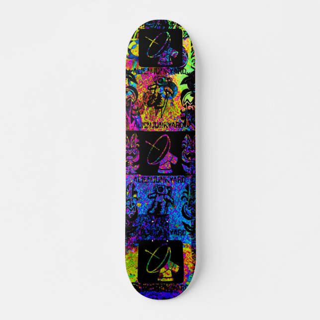 AlienJunkyard Skateboard (Front)