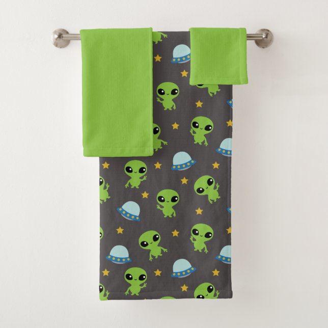 Aliens Bath Towel Set (Insitu)