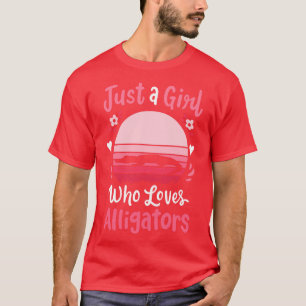 Alligator Crocodile Alligator Lover Retro T-Shirt