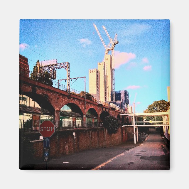 Along the track magnet (Front)