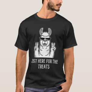 Alpaca JUST HERE FOR THE TREATS Funny Alpacas T-Shirt
