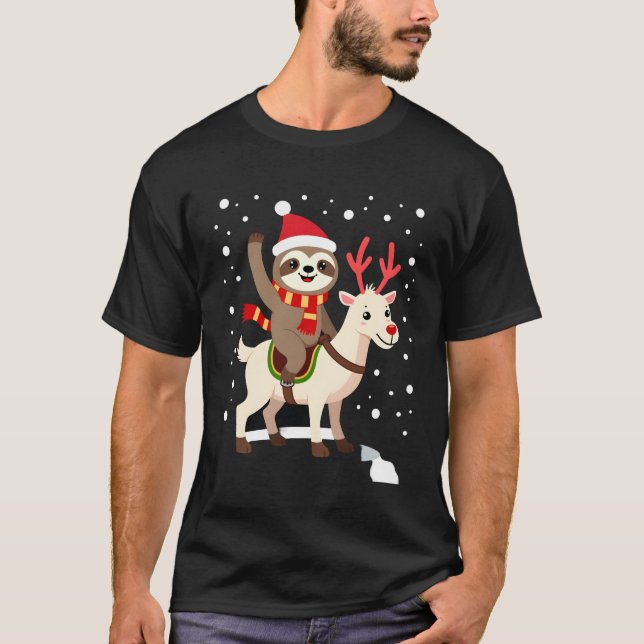 Alpaca Sloth Christmas (1) T-Shirt (Front)