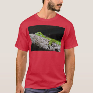 Alternate View of Green Lizard  T-Shirt