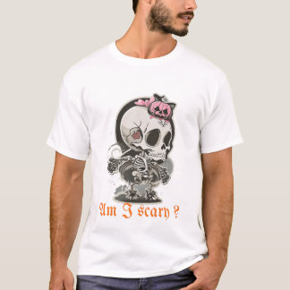 Am I Scary? – Cute Skeleton Halloween Design T-Shirt