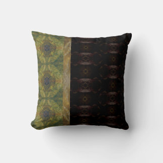 Amaterasu-small Cushion