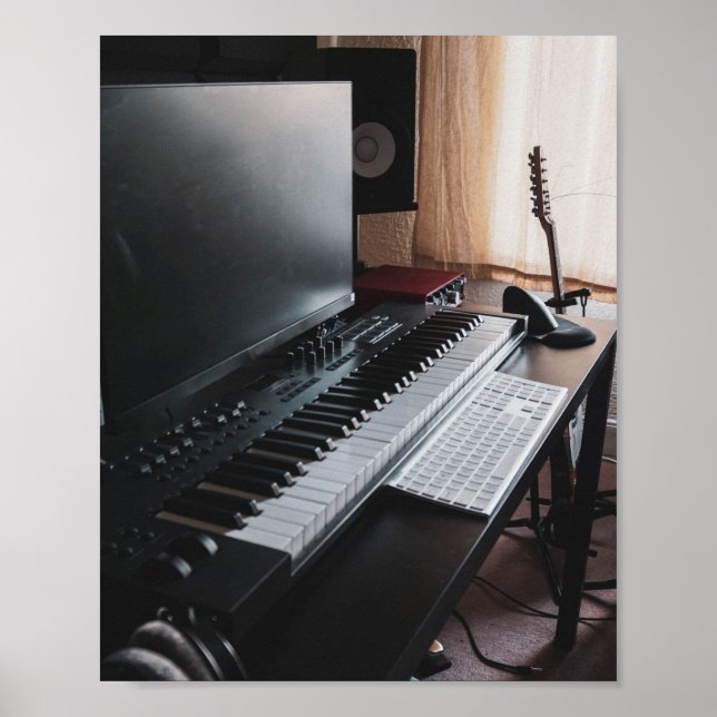 Amazing Piano Poster (Front)