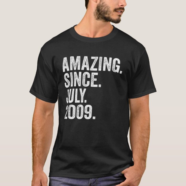 Amazing Since July 2009 14 Years Old 14th Birthday T-Shirt (Front)