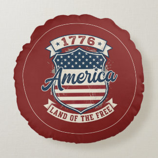 America 1776 Patriotic Shield Land of the Free Round Cushion