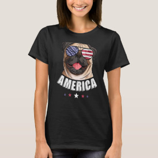 America Dog 4th of July American Flag USA Pug T-Shirt