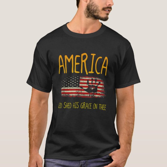 America God Shed His Grace on Thee 4th of July Men T-Shirt (Front)