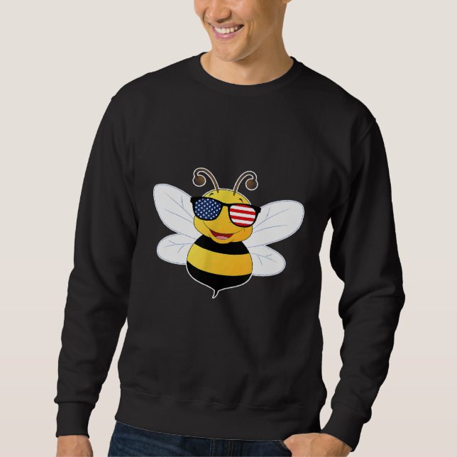 American Beekeeper Flag Honey Beekeeping Bee Sweatshirt (Front)