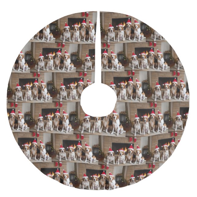 American English Foxhound Fireplace Christmas Brushed Polyester Tree Skirt (Front)