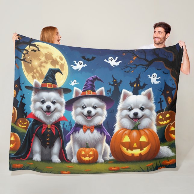 American Eskimo Dogs Pumpkin Halloween Funny Fleece Blanket (In Situ)