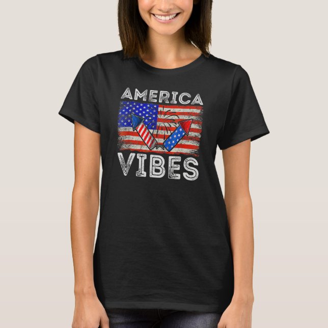 American Flag 4th Of July America Vibes T-Shirt (Front)