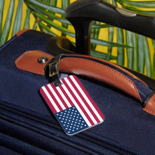American flag luggage tag (Front Insitu 1)