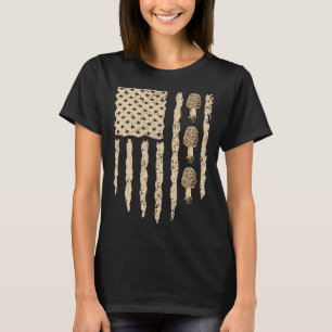 American Flag Mushroom Hunting Morel Hunter Foragi T-Shirt