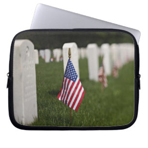 American flags on tombs of American Veterans on Laptop Sleeve