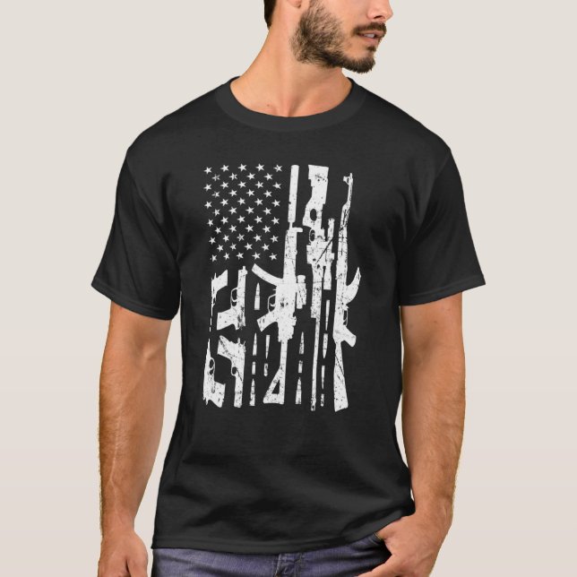 American Gun Flag Hand Gun Rifle Sniper Bullets Di T-Shirt (Front)