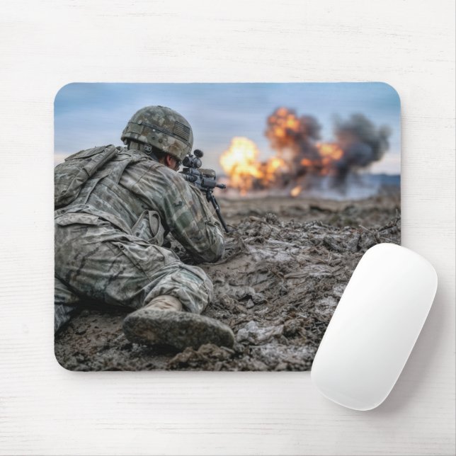 American Soldier Aiming a Rifle Mouse Mat (With Mouse)