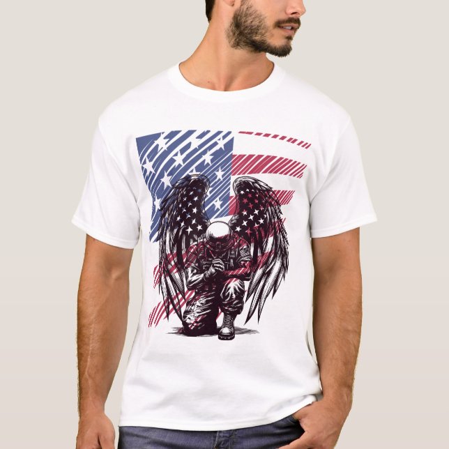 American Soldier Angel Praying USA Flag Art T-Shirt (Front)