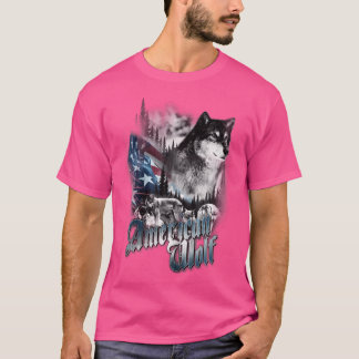 American Wolf Flag 4Th Of July Distress Usa Patrio T-Shirt