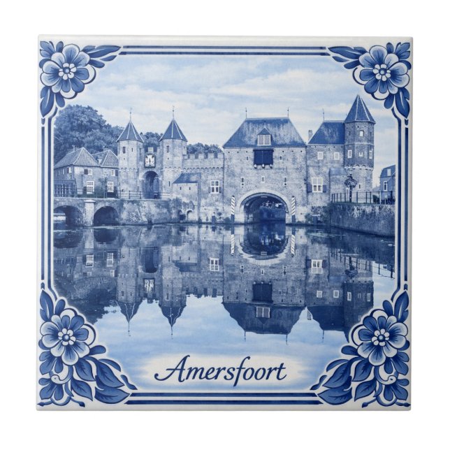 Amersfoort ceramic tile in Delft Blue style (Front)