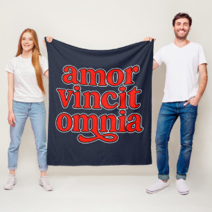 Amor vincit omnia fleece blanket