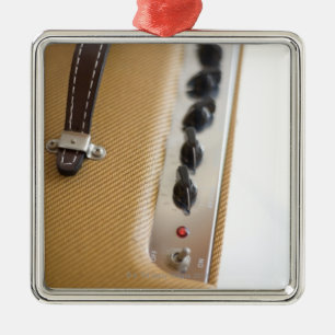 Amplifier 2 metal tree decoration