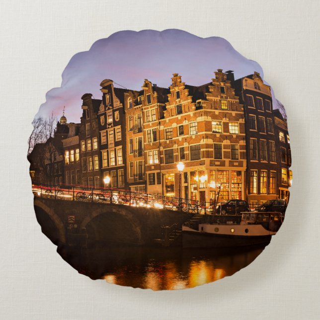 Amsterdam canal houses at dusk round pillow (Front)