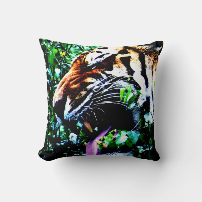 Amur Tiger tpcna Cushion (Front)