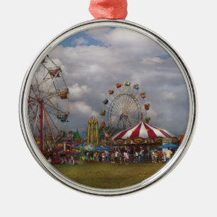 Amusement - Travelling Circus Metal Tree Decoration