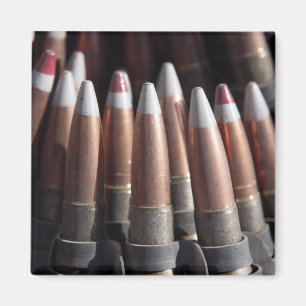 An even mix of four ball rounds to one tracer magnet