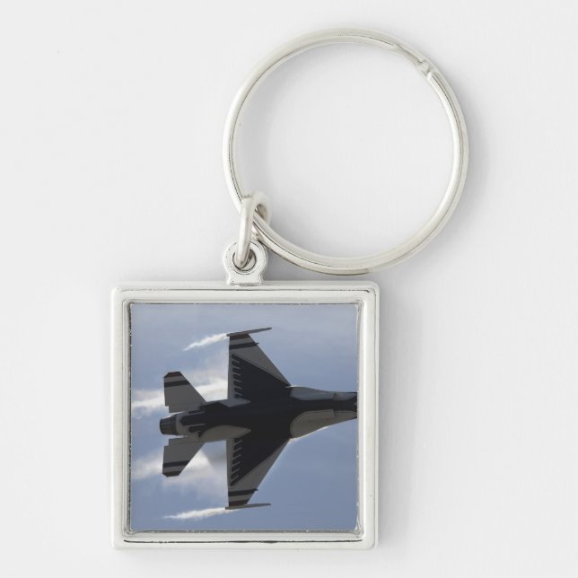 An F-16 Fighting Falcon pulls high G's Key Ring (Front)