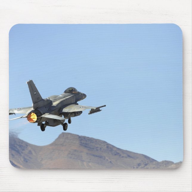 An F-16E from the United Arab Emirates Mouse Mat (Front)